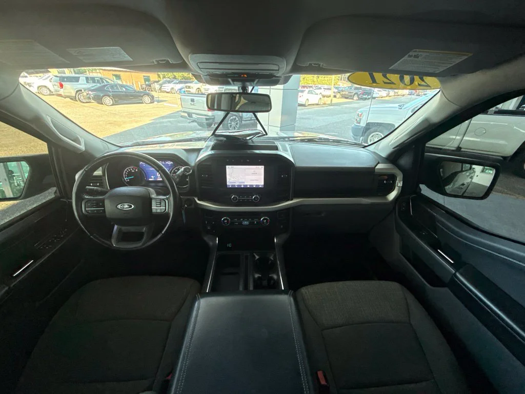 Used 2021 White Metallic Ford XLT image 26