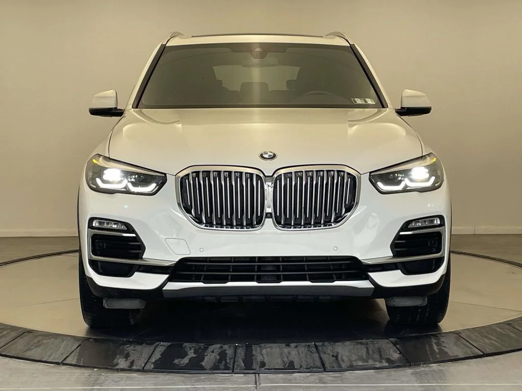 Used 2020 White BMW xDrive40i image 8