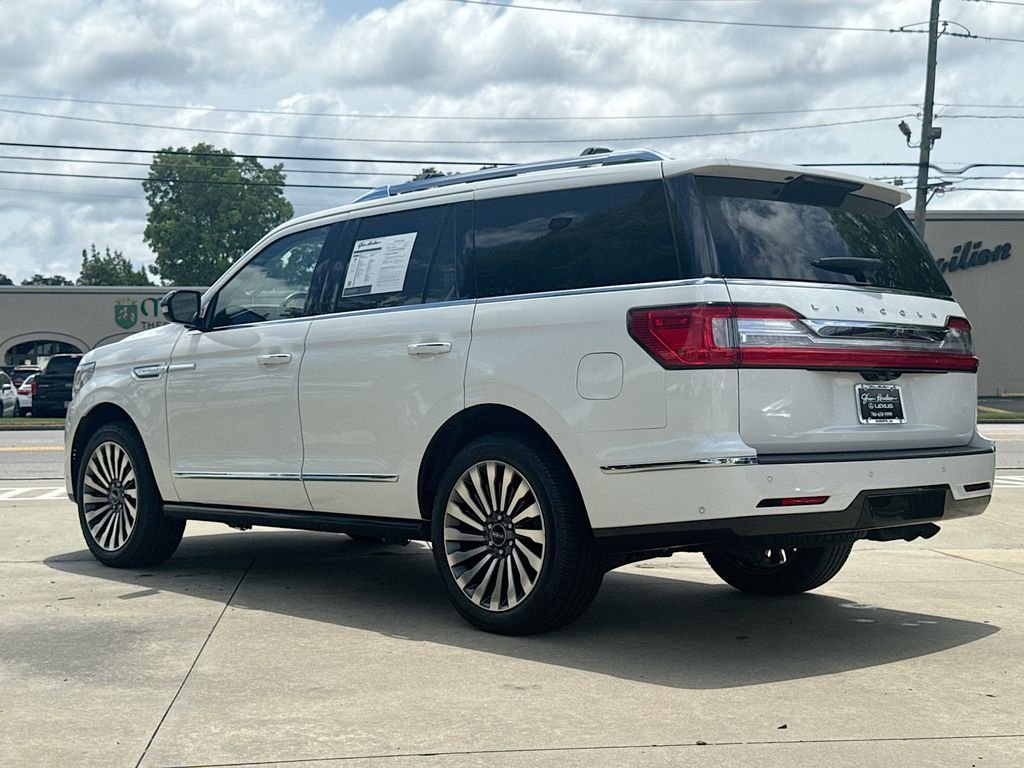 Used 2020 White Lincoln Reserve image 6