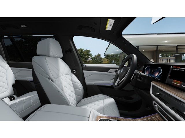 New 2027 Mineral White Metallic BMW X7 40i image 9