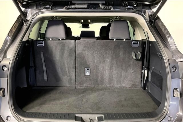 Used 2025 Gray Toyota LE image 27