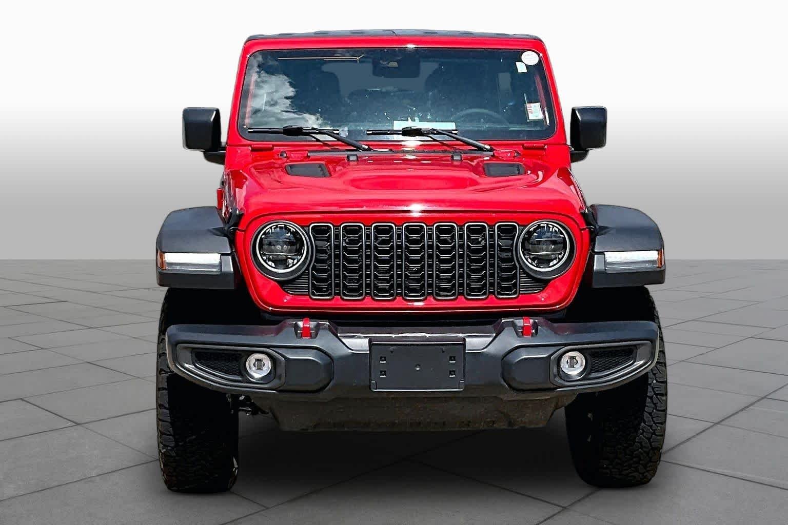 Used 2024 Firecracker Red Clearcoat Jeep Rubicon image 4