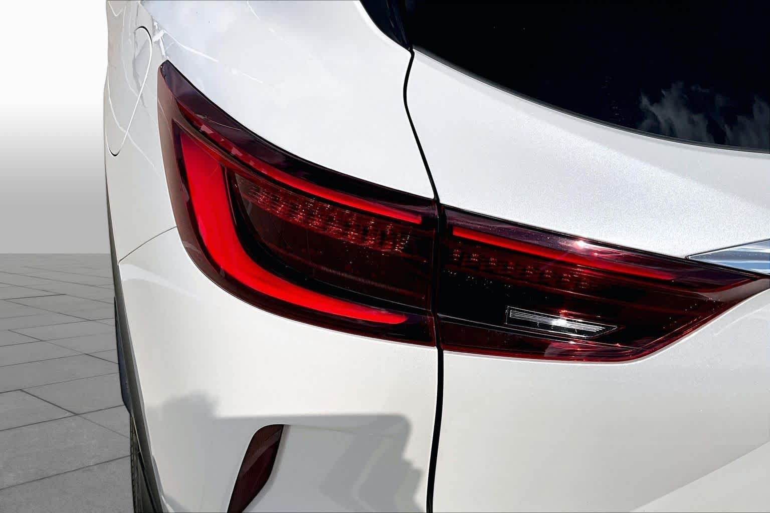 Used 2022 Majestic White INFINITI ESSENTIAL image 25