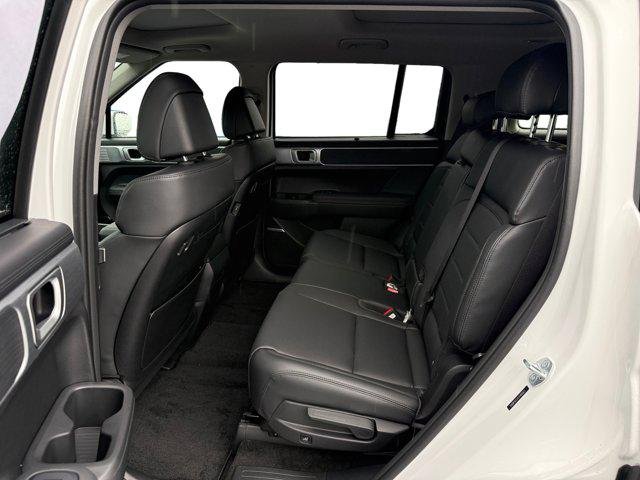 2026 Hyundai Santa Fe Limited - Photo 37