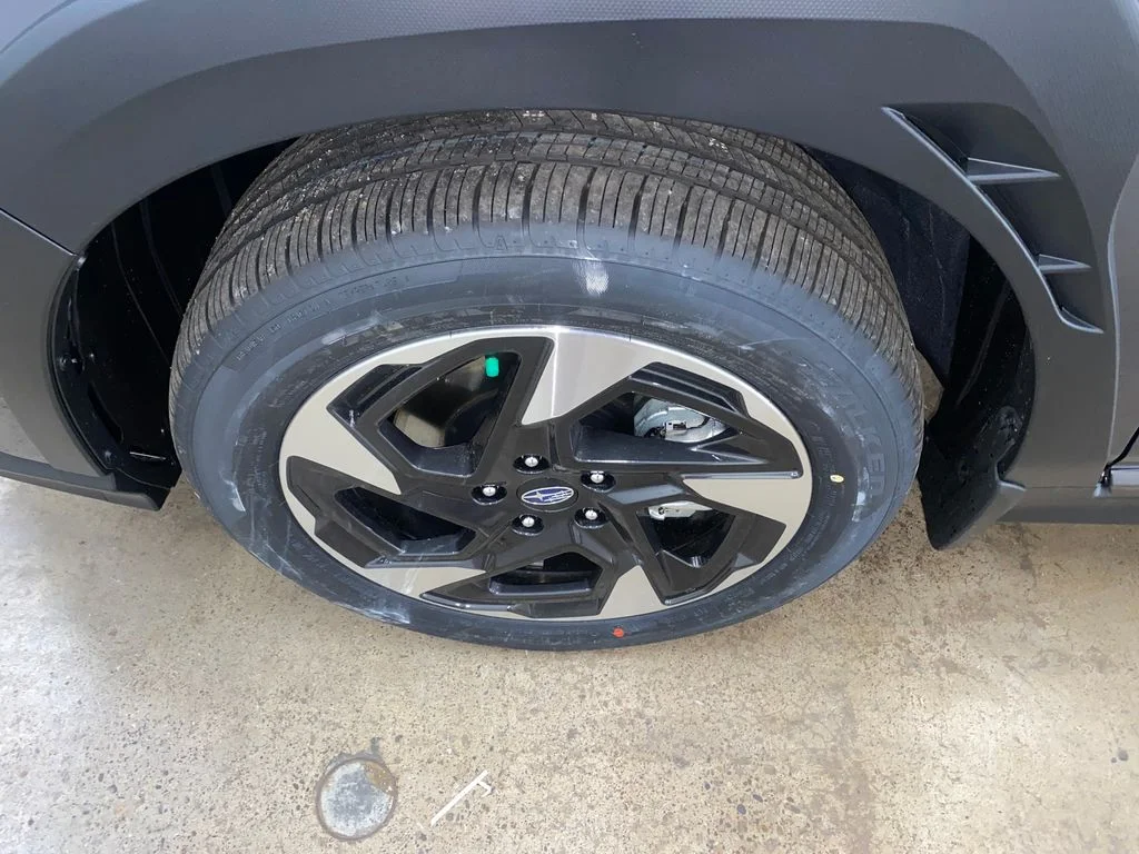 New 2026 MAGNETITE GRAY PEARL Subaru Limited image 18