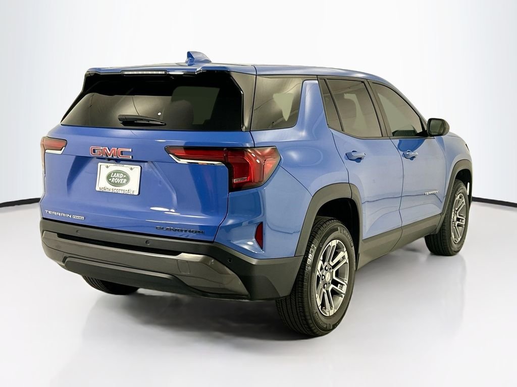 Used 2025 Rapids Metallic GMC Elevation image 5