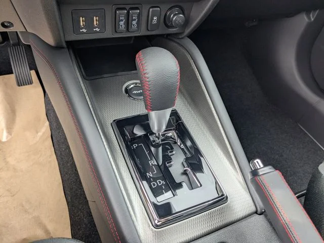 New 2027 Gray Mitsubishi 2.0 LE image 28
