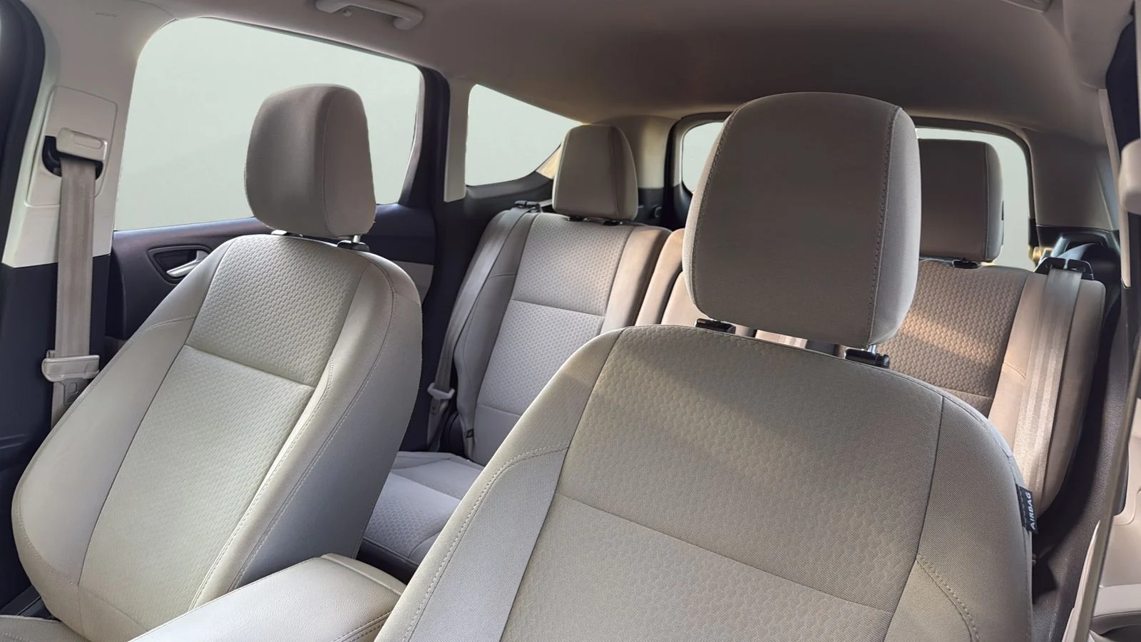 Used 2018 Blue Ford SE image 9