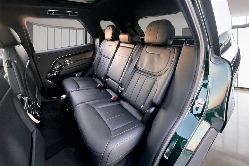 Certified Used 2025 British Racing Green SV Bespoke Ultra Met Gloss Land Rover Dynamic SE image 20