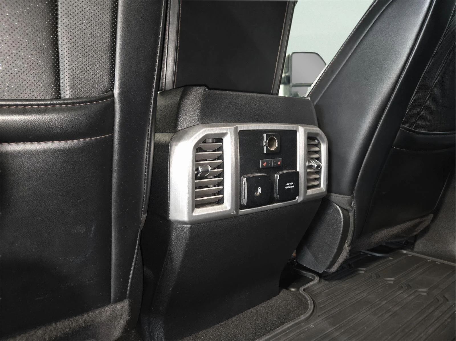 Used 2019 Agate Black Ford Platinum image 35