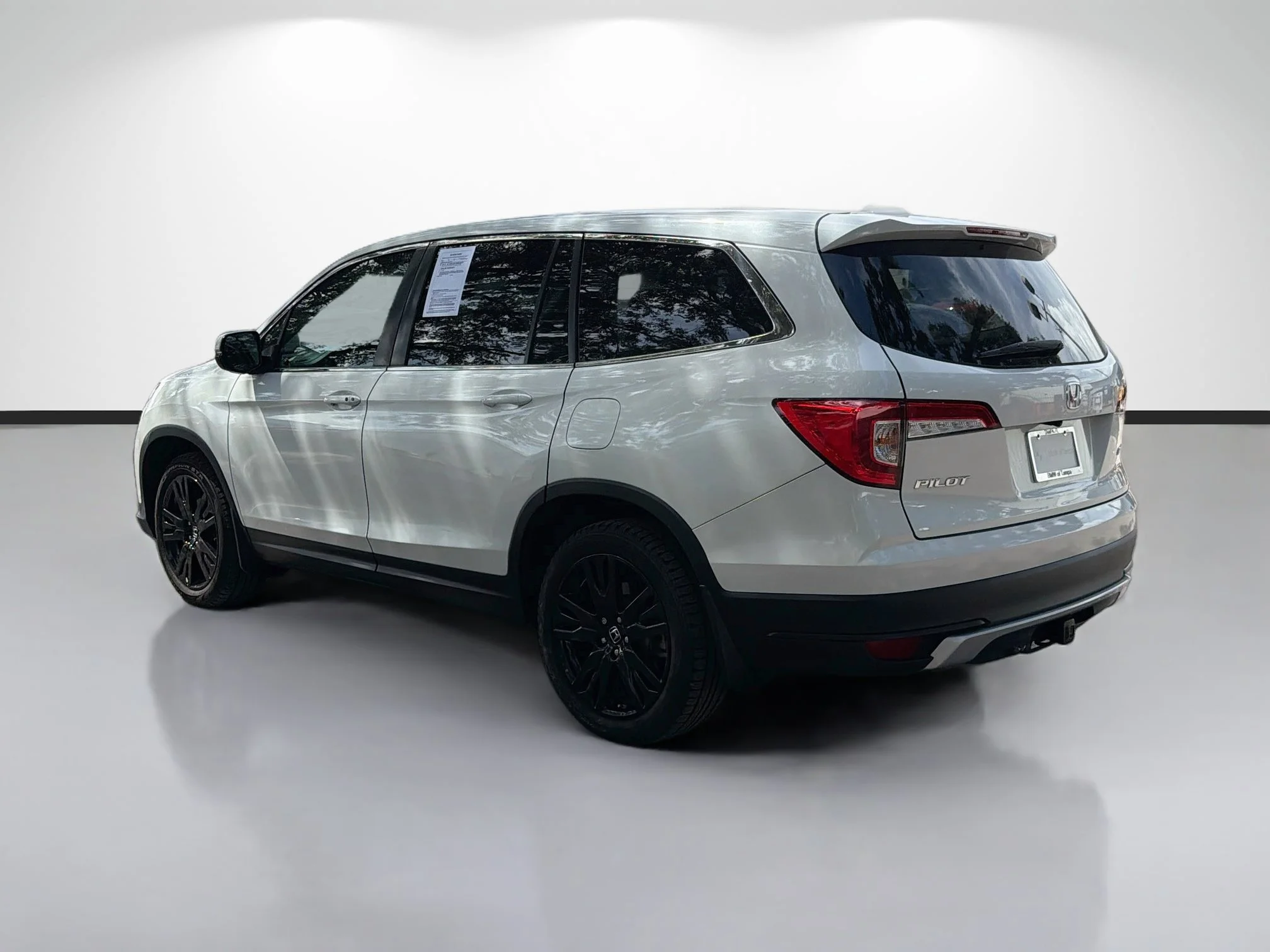 Used 2020 Platinum White Pearl Honda EX-L image 5