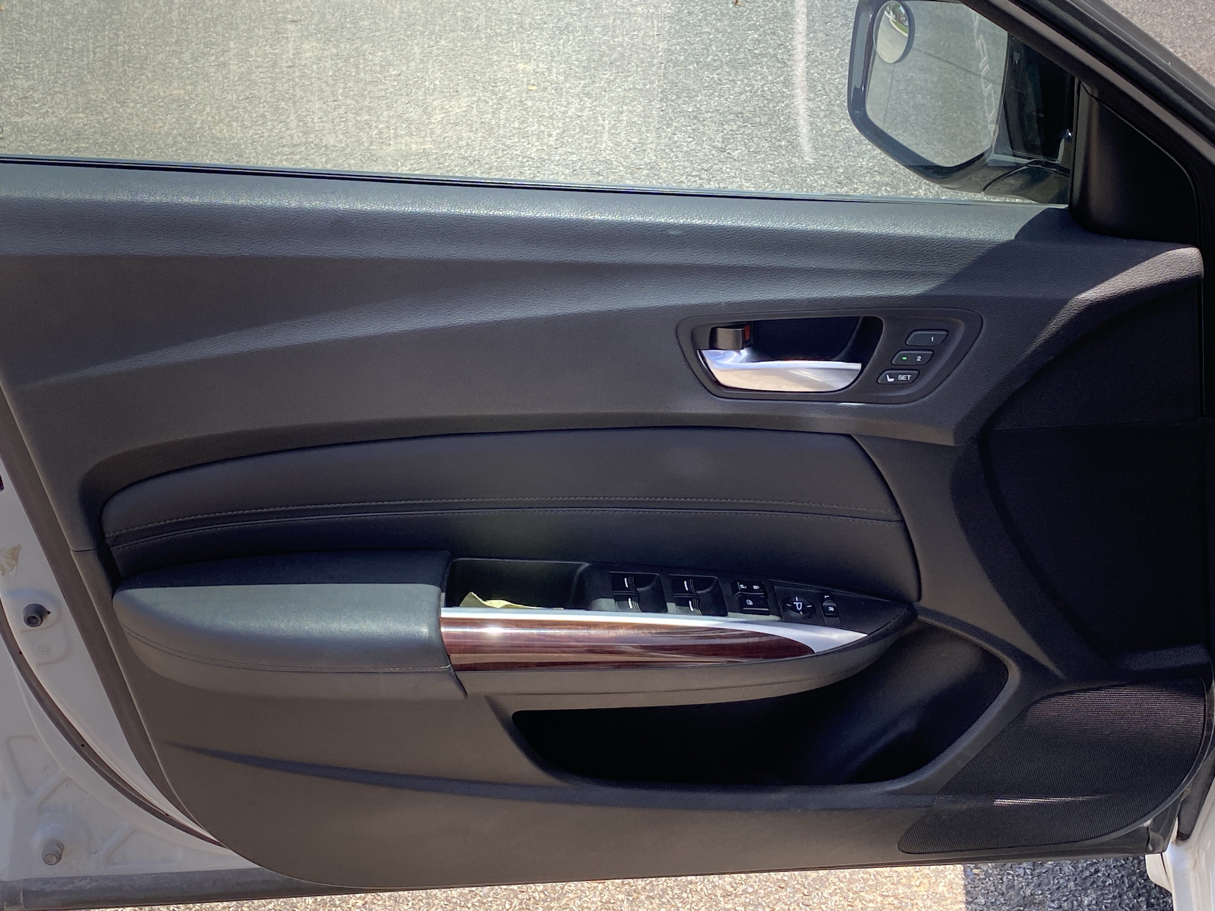 Used 2015 White Acura Base image 14