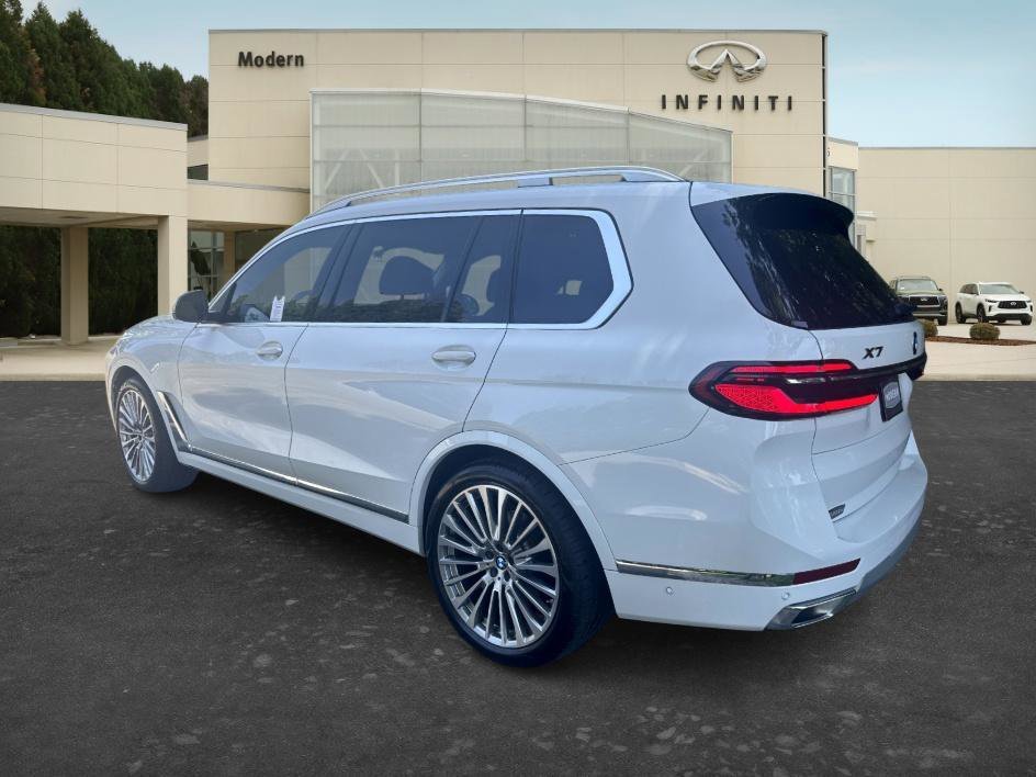 Used 2023 Alpine White BMW xDrive40i image 9
