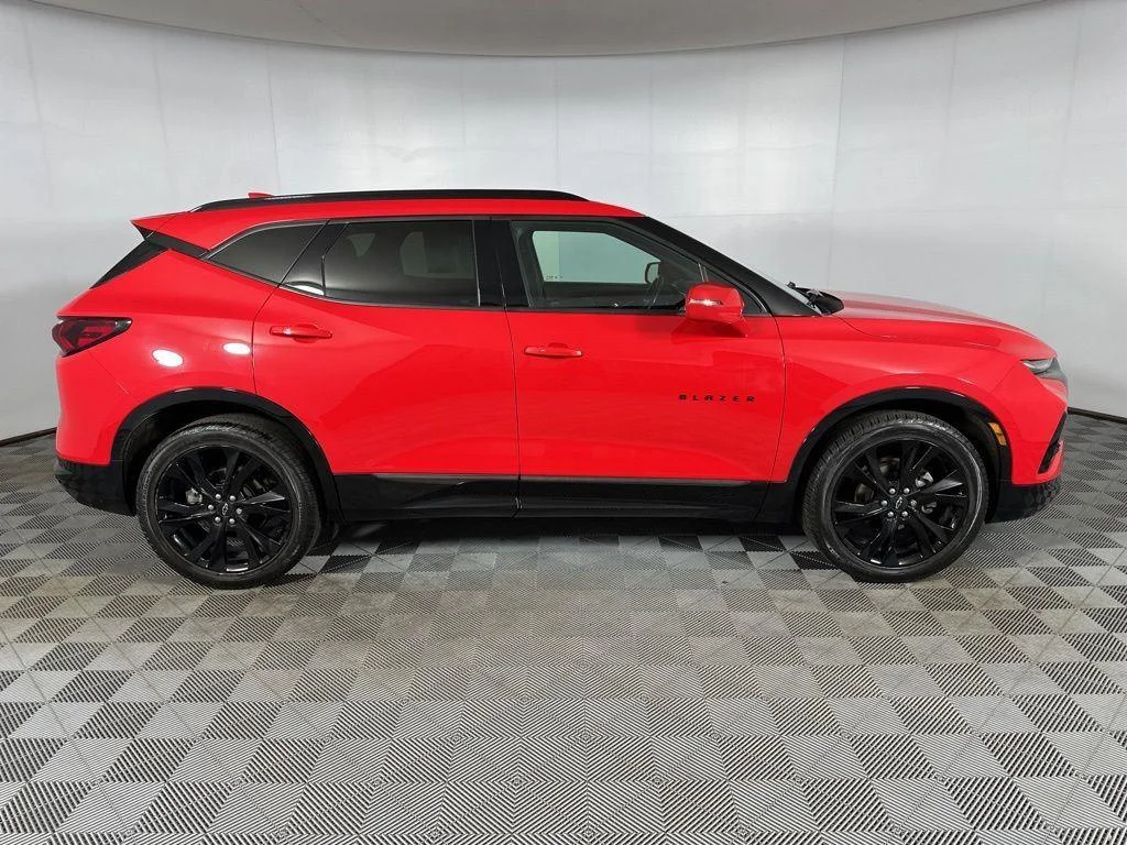 Used 2019 Red Hot Chevrolet RS image 31