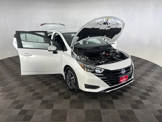 Used 2025 White Nissan 1.6 SV image 12