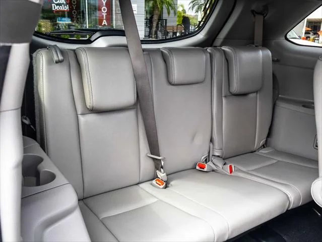 Certified Used 2017 PREDAWN GRAY MICA Toyota  image 23