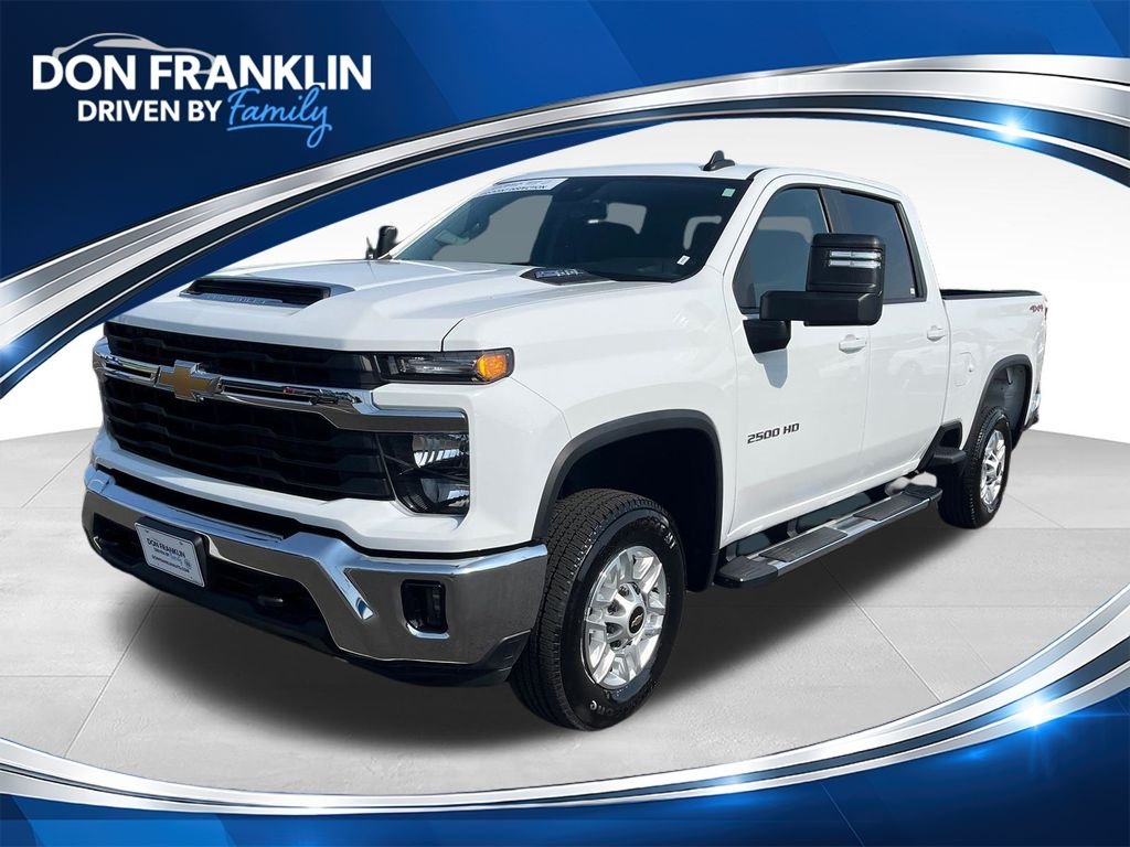 Used 2025 White Chevrolet LT image 1
