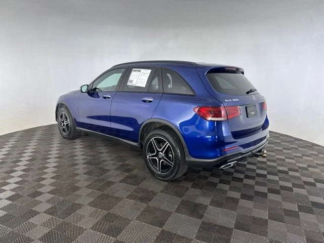 Used 2020 Blue Mercedes-Benz GLC 300 image 7