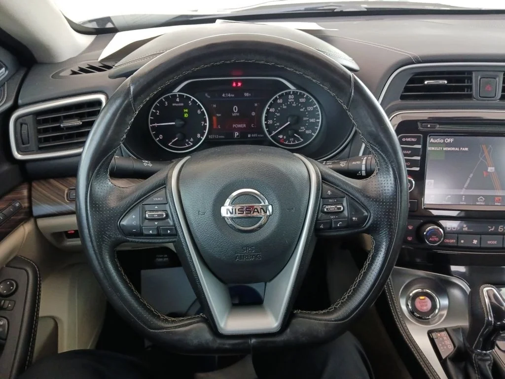 Used 2017 Brown Nissan Platinum image 8