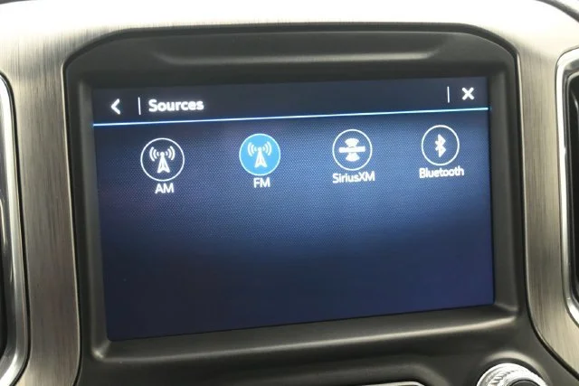 Used 2019 WHITE FROST TRICOAT GMC Denali image 16
