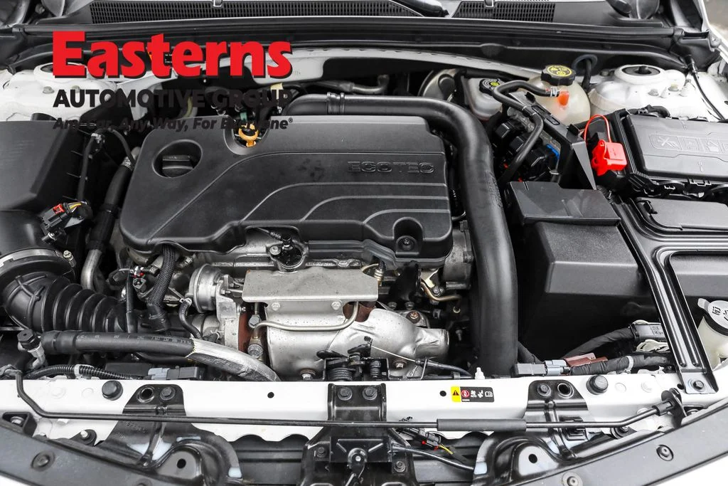 Used 2021 White Chevrolet LT image 7