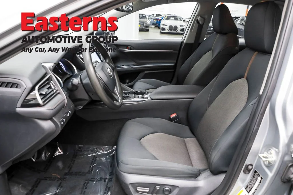 Used 2020 Silver Toyota LE image 14