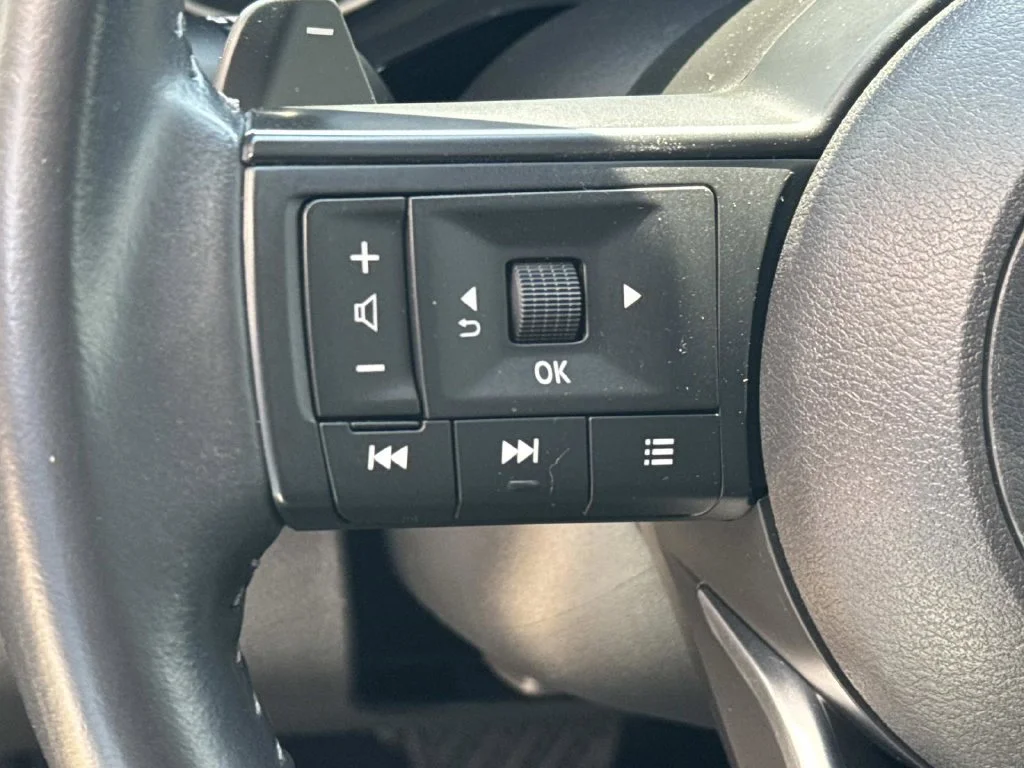 Used 2025 Blue Nissan SV image 34