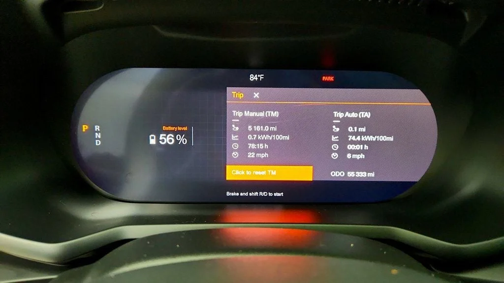 Used 2022 Moon Polestar Long Range Dual Motor image 15