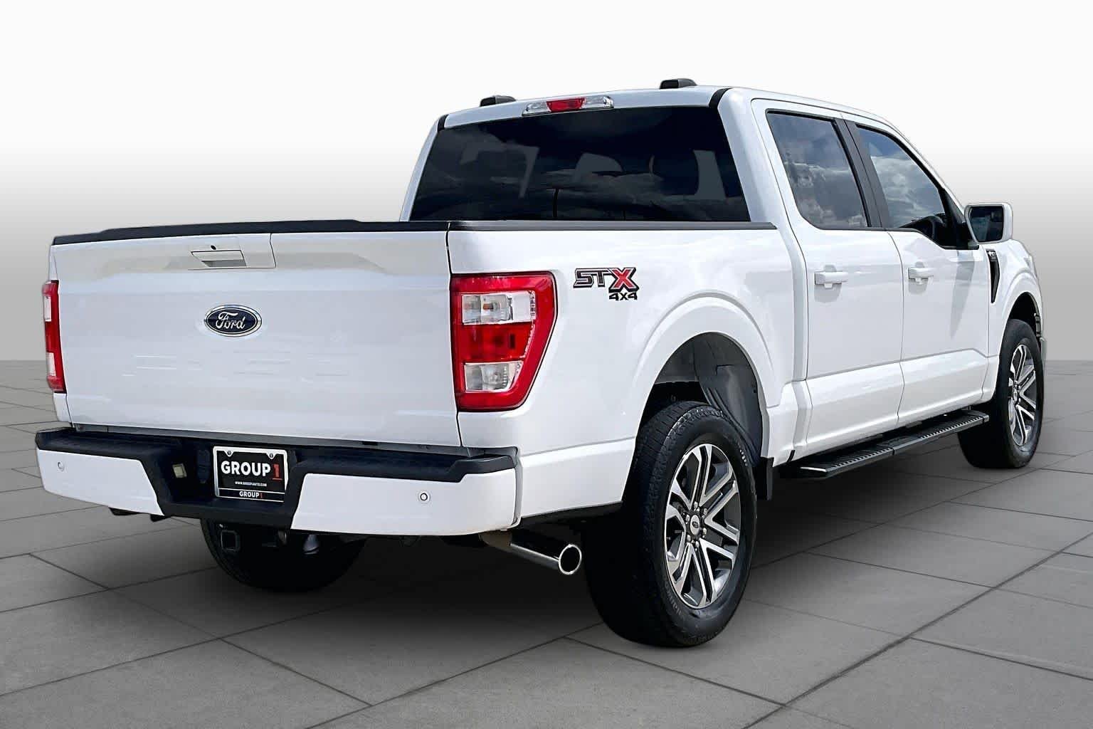 Used 2022 Oxford White Ford XL image 13