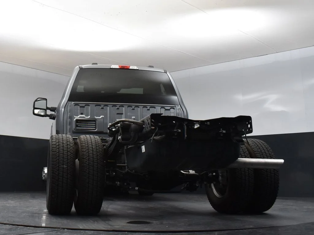 2026 Ford F-350 Super Duty Chassis Cab XLT - Photo 28
