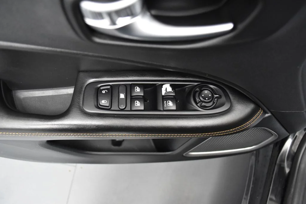 Used 2020 Black Jeep Limited image 20