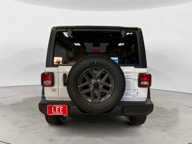 New 2026 White/off-white Jeep Sport S image 5