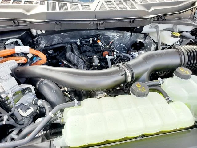 2025 Ford F-150 XLT - Photo 36