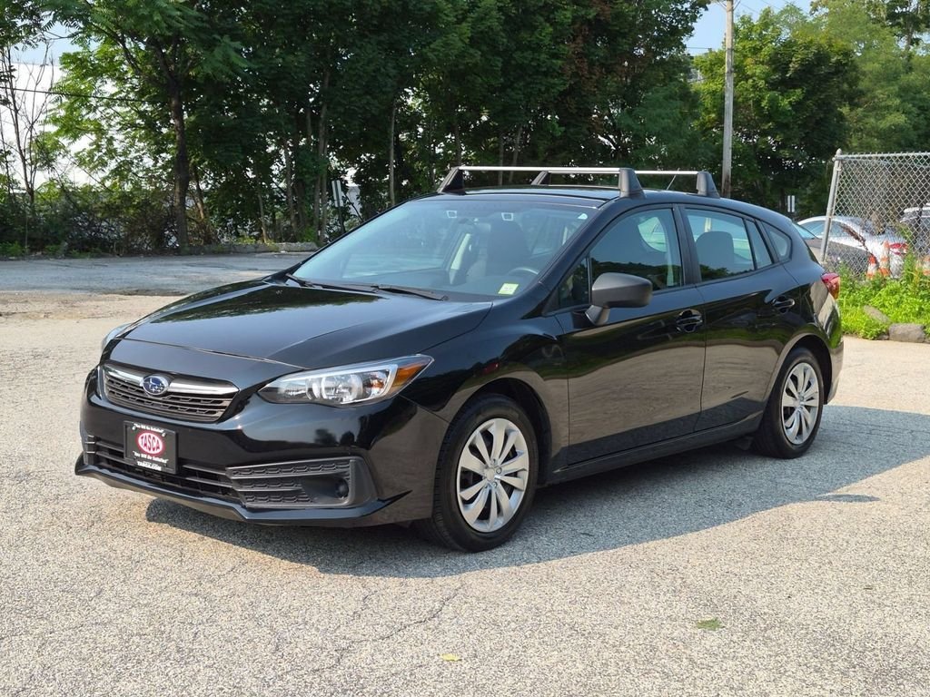 Used 2023 Black Subaru Base image 9