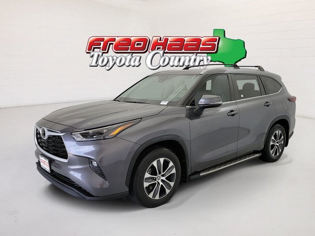 2024 Toyota Highlander XLE