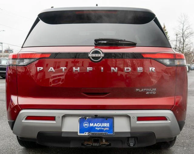 Used 2023  Nissan Platinum image 7
