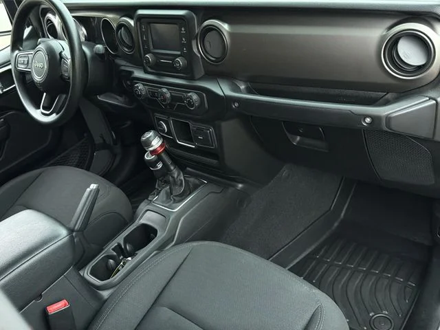 Used 2020 Gray Jeep Sport image 35