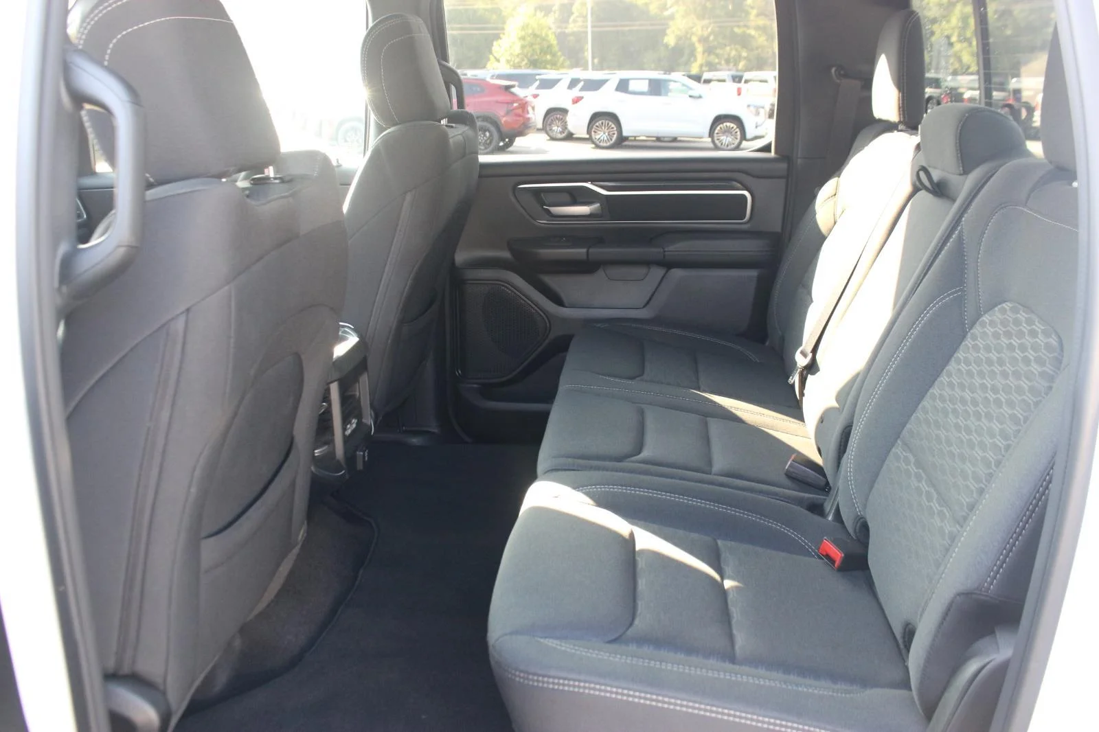 Used 2025 White Ram Big Horn image 28