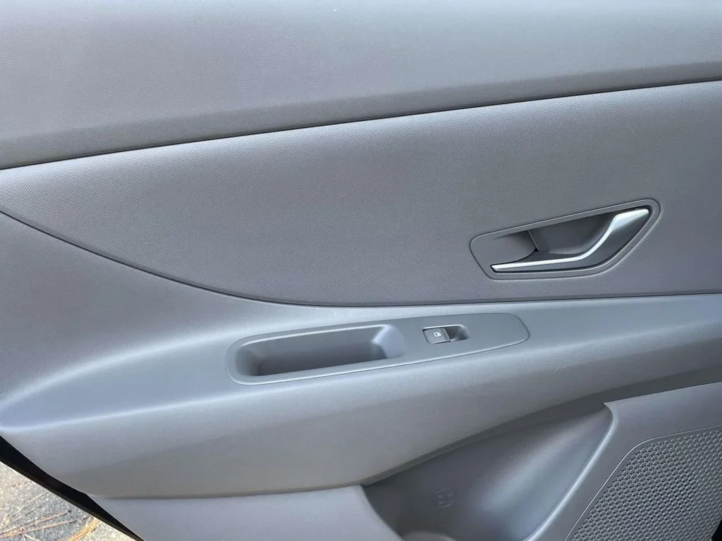 New 2025 Black Hyundai SE image 9