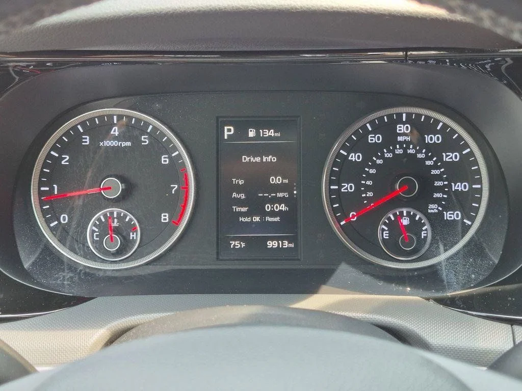 Used 2024 Gray Kia GT-Line image 15