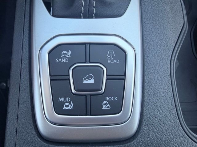 New 2026 Tactical Green Metallic Nissan Crew Cab SV image 17
