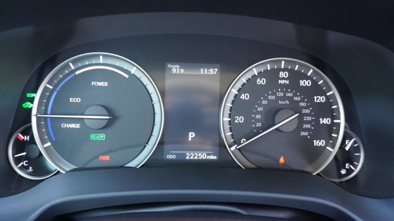 Certified Used 2020 Beige Lexus RX 450h image 16