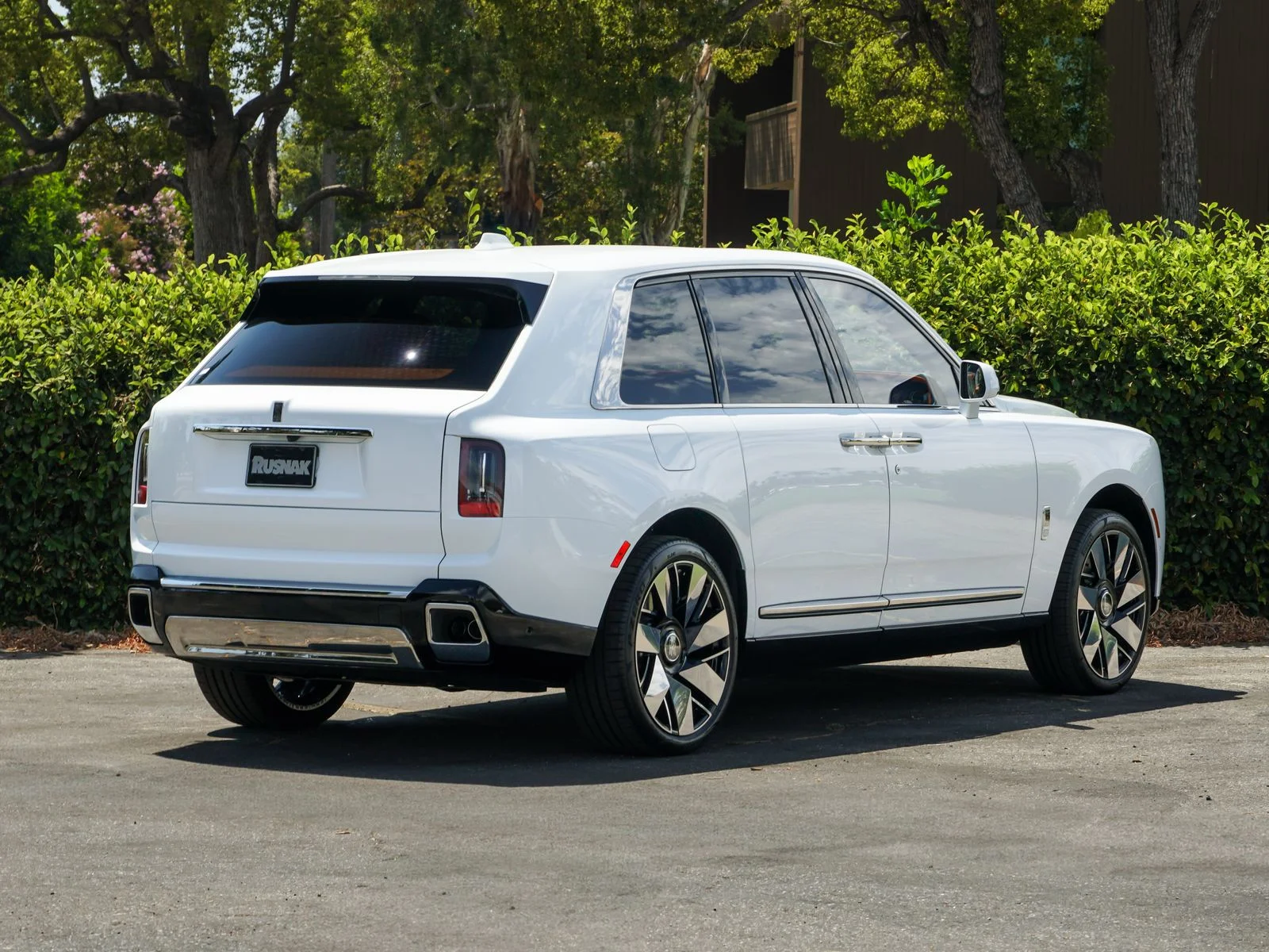 New 2026 Arctic White Rolls-Royce  image 7