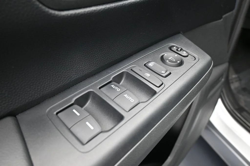 Used 2024 Lunar Silver Metallic Honda Sport image 28