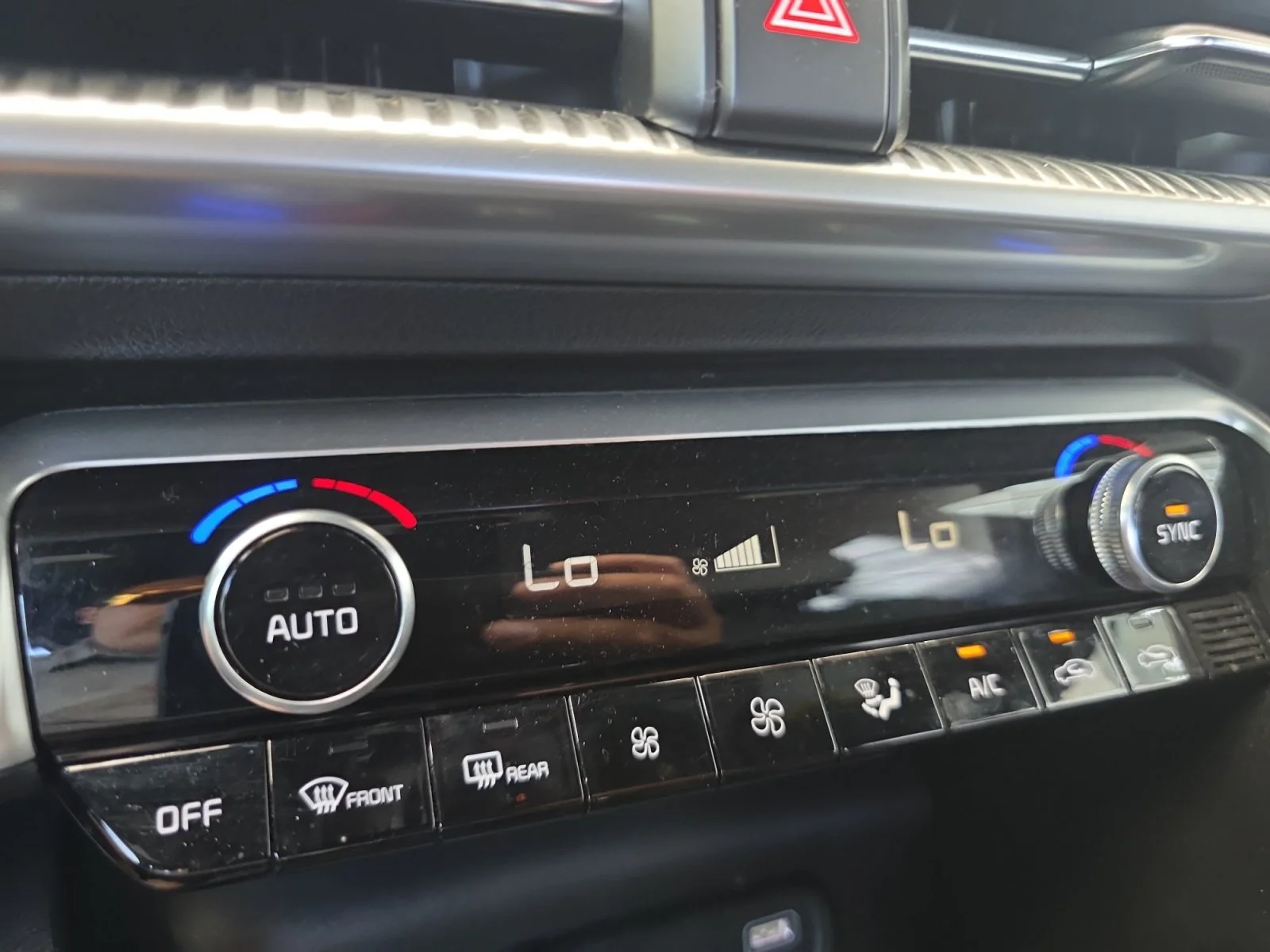 Used 2022 Wolf Gray Kia GT-Line image 15