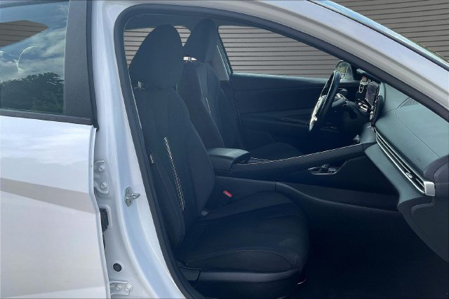 2021 Hyundai Elantra SEL - Photo 30