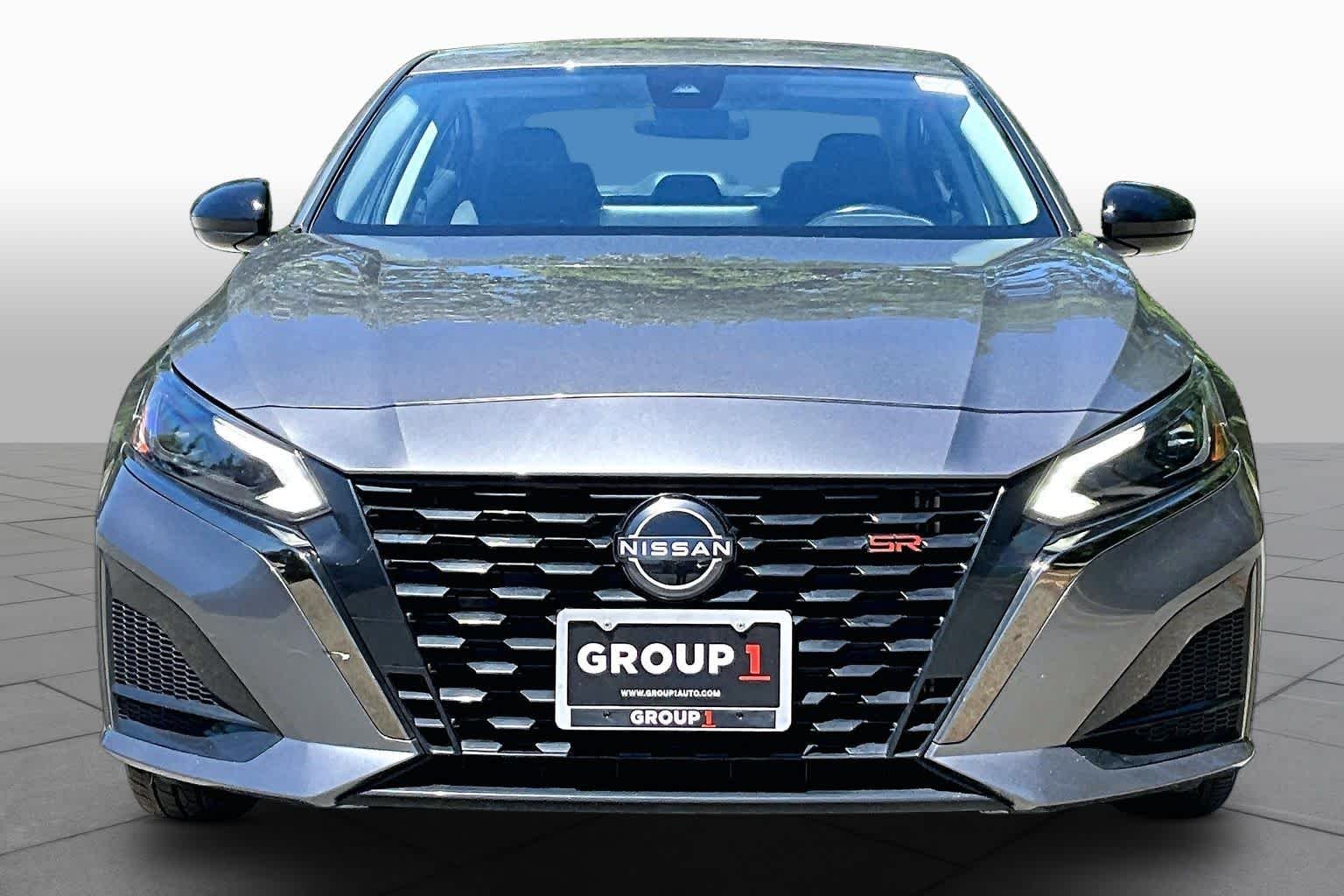 Used 2024 Gun Metallic Nissan 2.5 SR image 4