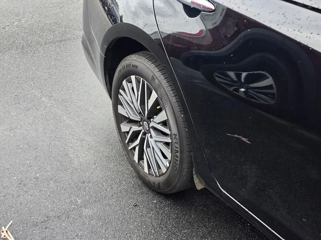 Used 2025 Black Nissan 2.5 SV image 18