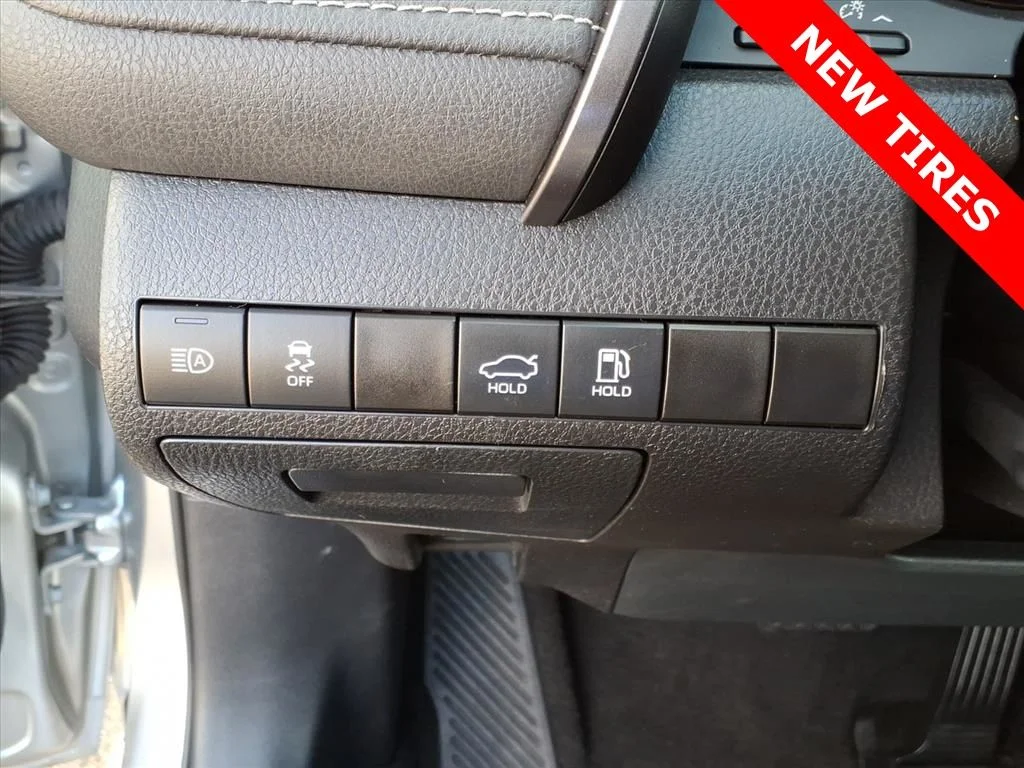 2023 Toyota Camry XSE - Photo 12