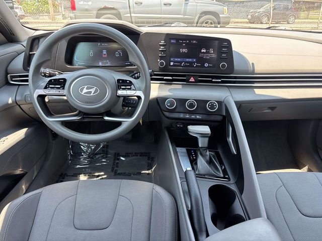 Certified Used 2024 Abyss Black Hyundai SE image 11